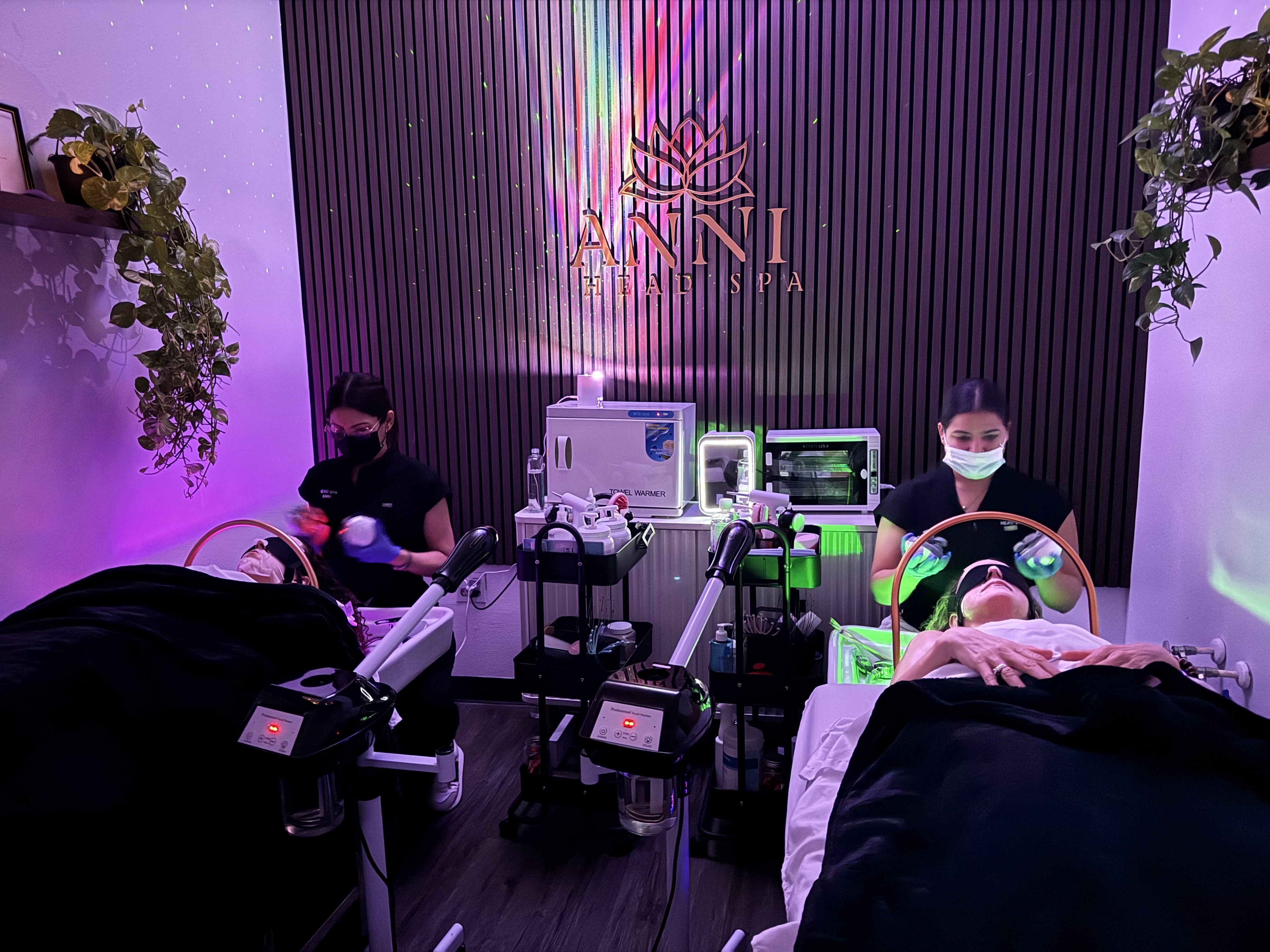 For Two - Head Spa + Mini Facial